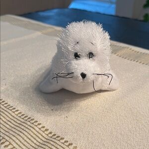 GANZ - Adorable Little White Baby Seal Stuffed Animal - Toy